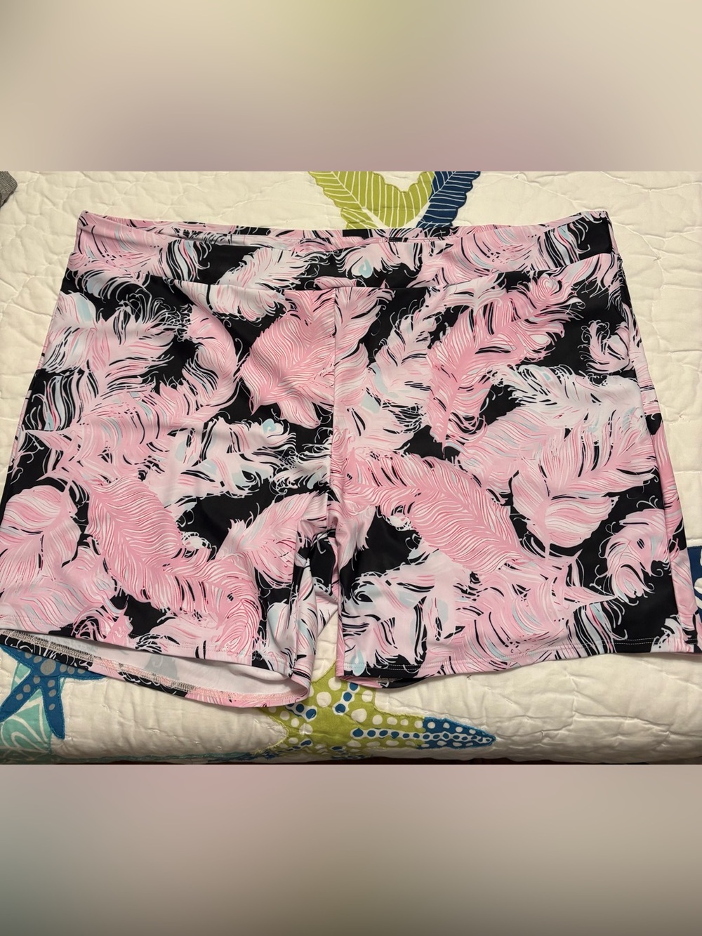 Women’s Pink Feather-Print Swim Bike Shorts - Quick-Dry Active Stretch